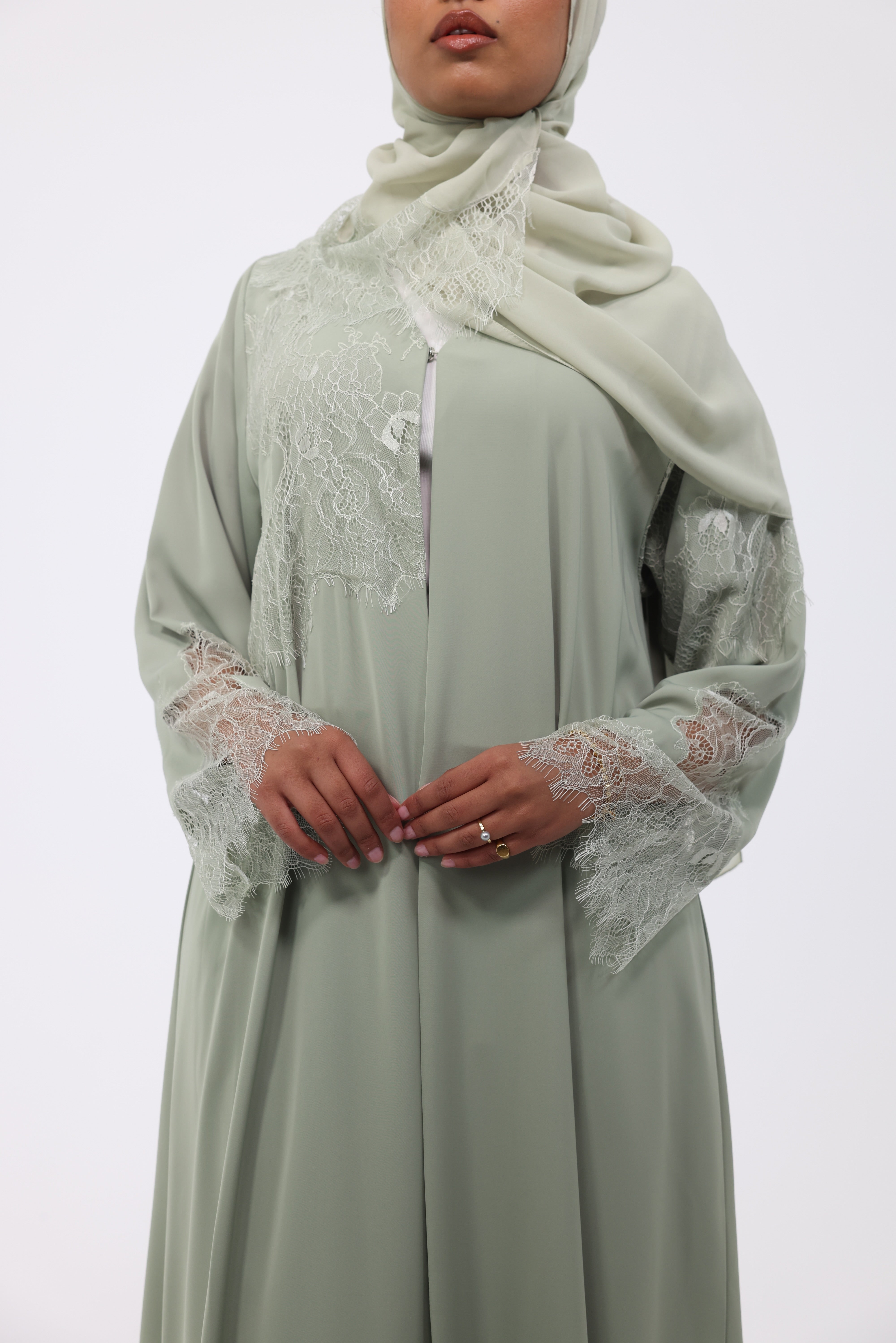Inaaya in Pistachio – Albi